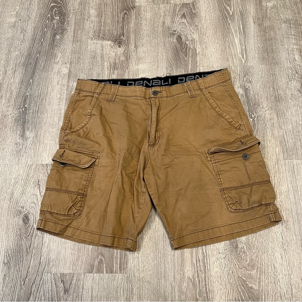 Denali Cargo Shorts Men’s Size 38